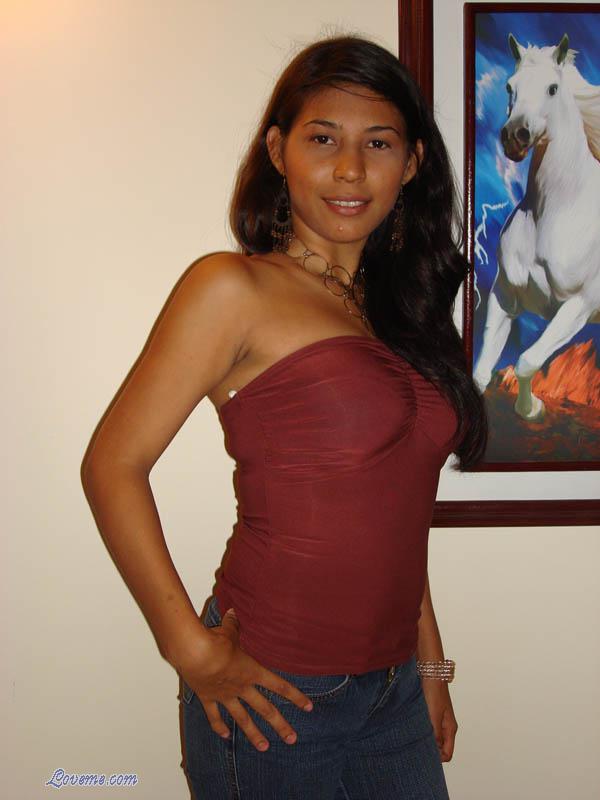 Colombia-Women-2873